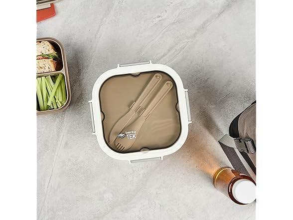 Restaurantware Bento Tek 57.5 Ounce Bento Box