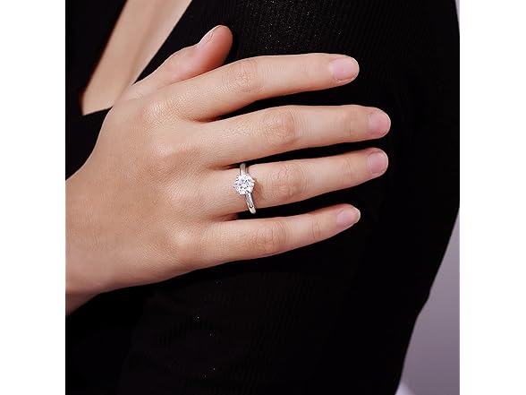 Amazon Essentials Women Ring Solitaire 2ct Platinu