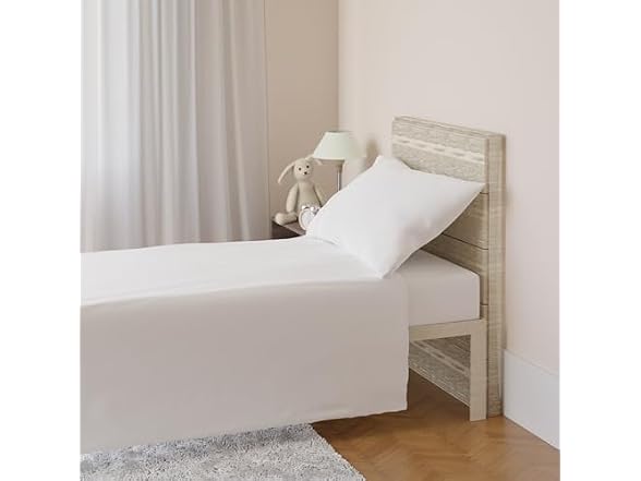 Amazon Basics 3 Piece Sheets Set, Toddler