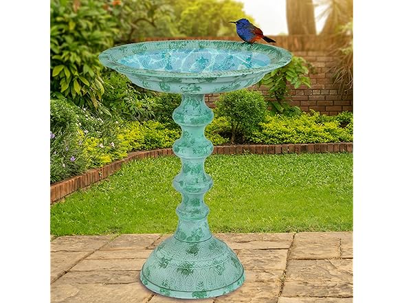 Sunnydaze Backyard Beauty Metal Bird Bath