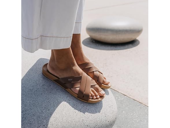 REEF Cushion Spring Bloom Womens Fashion Slide Sandal