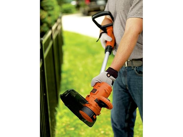 BLACK+DECKER String Trimmer, 6.5-Amp, 14-Inch (GH900)