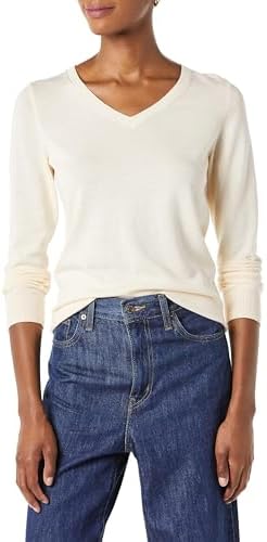 Amazon Essentials Women's Regular-Fit Lightweight Long-Sleeve V-Neck Sweater (Available in Plus Size), Pale Peach, XX-Large