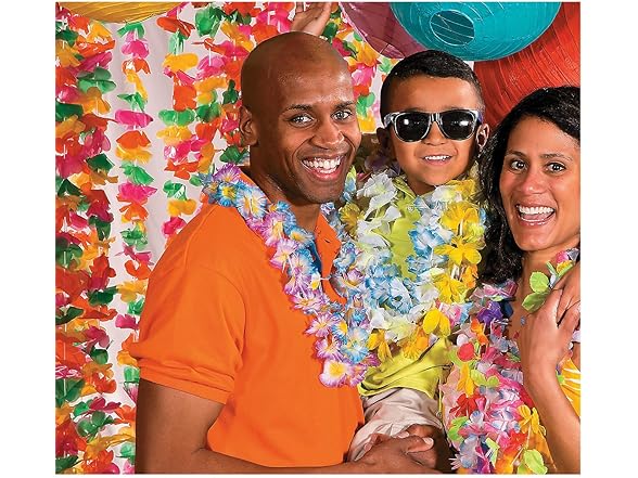 Fun Express Bulk Lei Assortment (100 Plastic Leis)