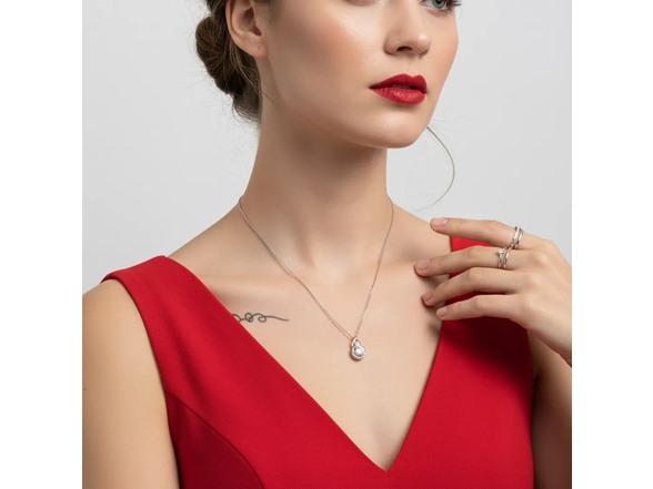 Moissanite Diamond Infinity Necklace