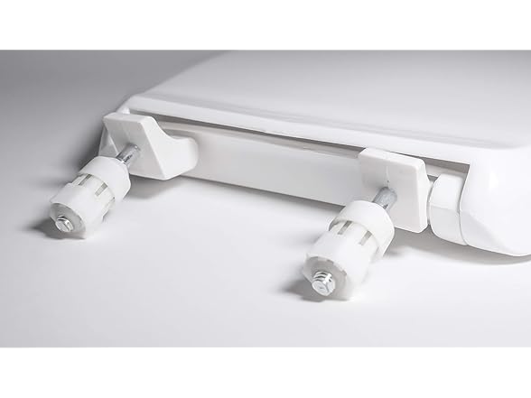 Centoco Toilet Seat Round, Lock In Place