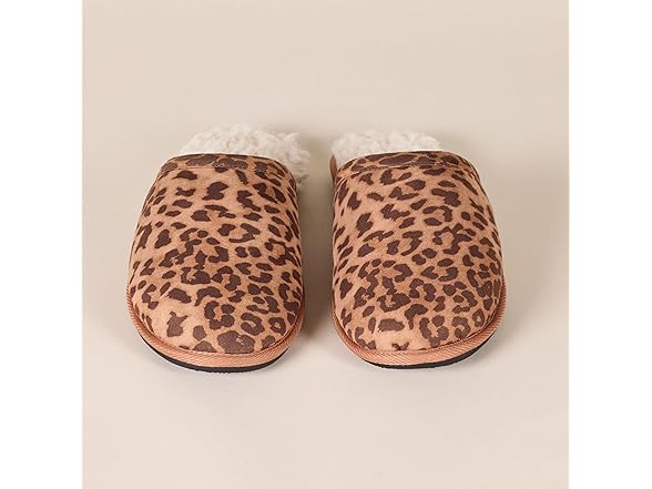 Amazon Essentials Women's Cozy Indoor Outdoor Slippers
