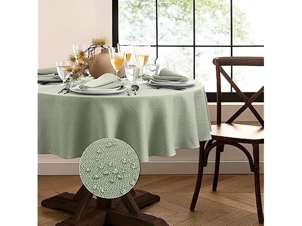 Laurel Solid Texture 70-In Round Tablecloth