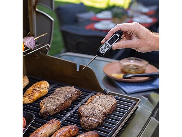 Maverick Fast Read Digital Probe Thermometer