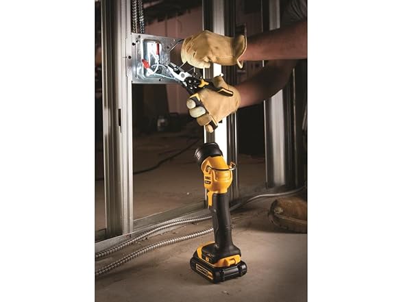 DEWALT DCL040 DEWALT 20V MAX* LED Work Light