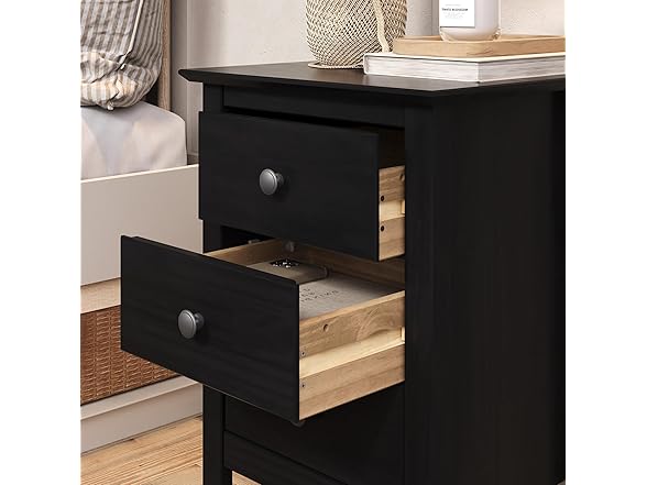 Jela 3-Drawer End Table/Nightstand