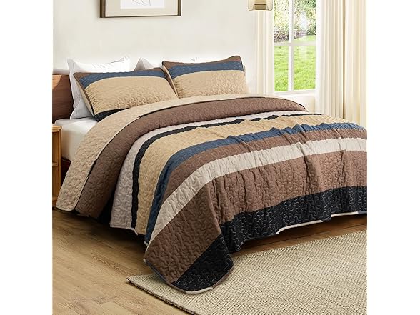 Whale Flotilla King Camel Quilt Set