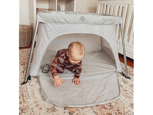 Dream On Me Travel Light Playard