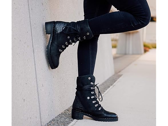 Vintage Foundry Co. Charmaine Womens