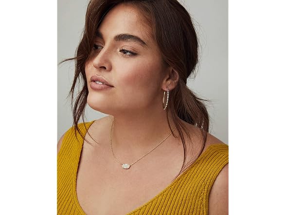 Womens Elisa Pendant Necklace