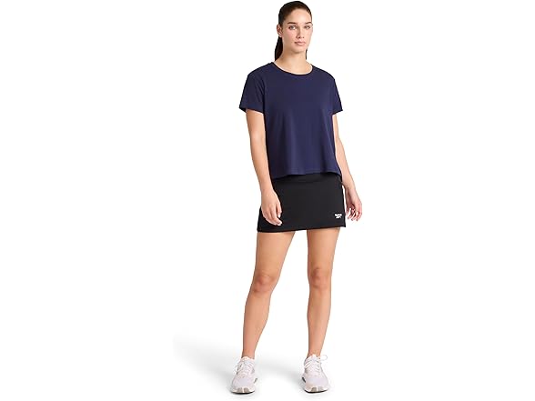 Reebok Women (S) Hit Graphic Crewneck T-shirt