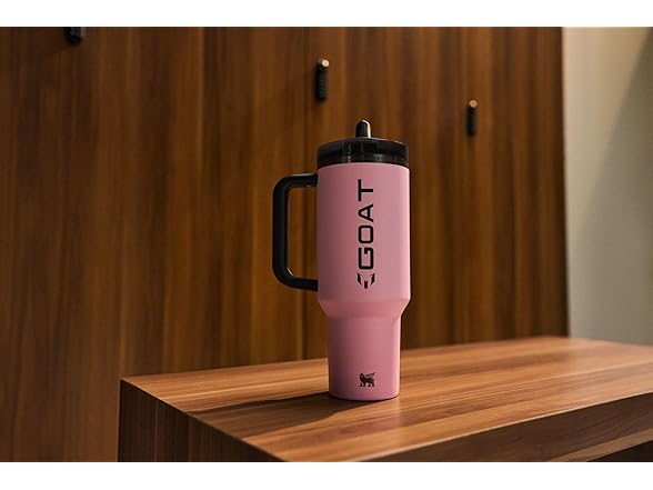 Stanley x Messi Quencher ProTour Flip Straw Tumbler | 40 OZ
