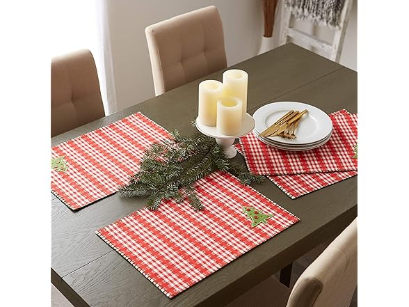 DII Jolly Christmas Tree Reversible Placemat Set