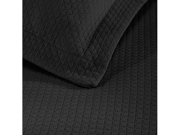 Superior Cotton Decorative Bedspread Quilt Set
