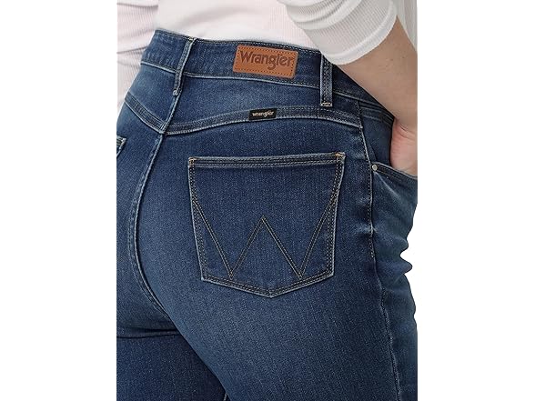 Wrangler Women's (14) Women's High Rise Unforgetta