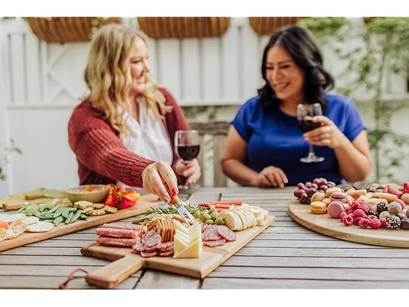 TOSCANA Madera Charcuterie Board