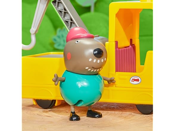 Peppa Pig Granddad Dog's Tow Truck Set