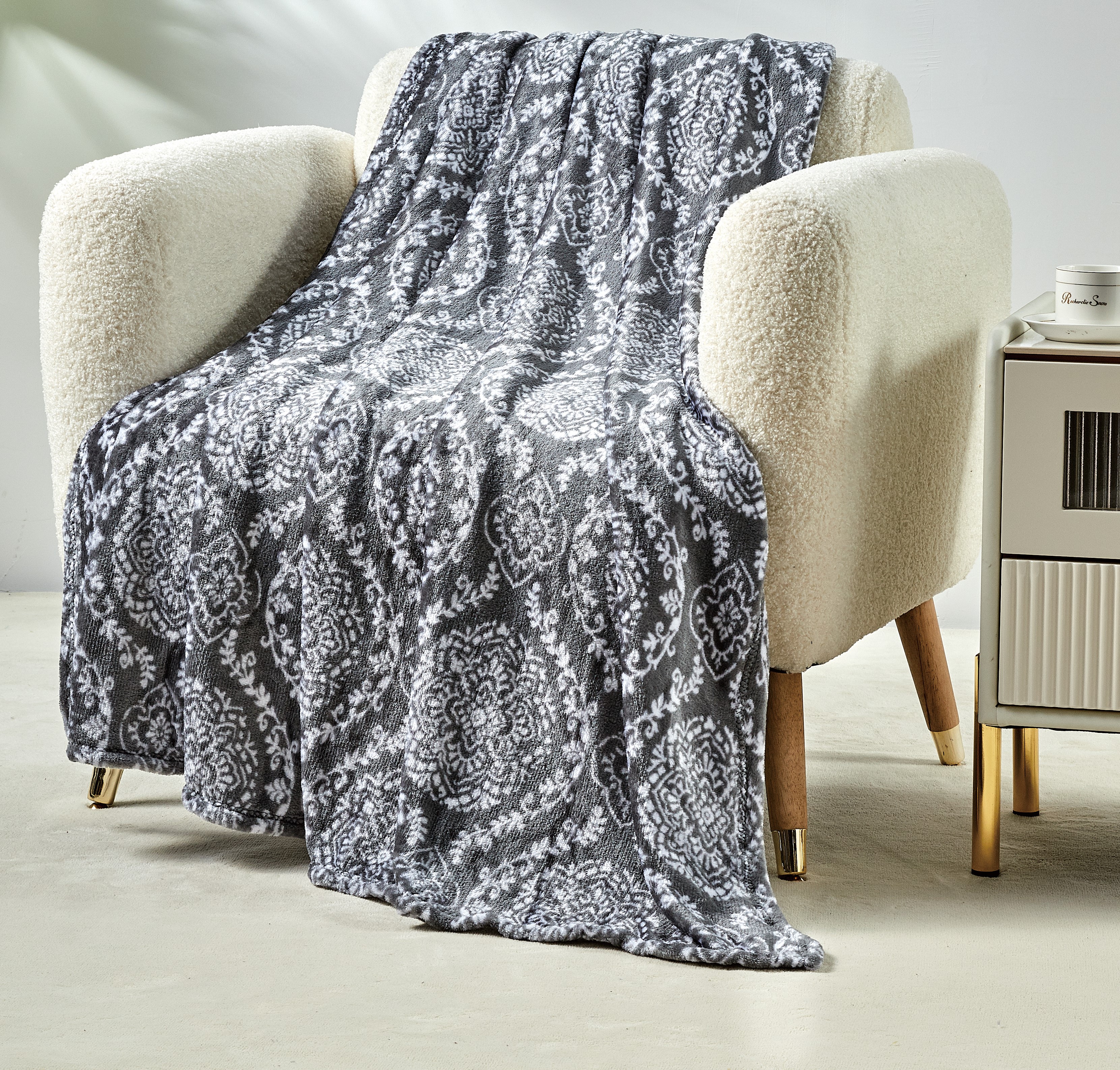 2Pk Printed Throw Blankets 50x60" - Gallery 42