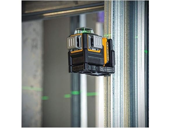 DEWALT DW089LR-K Laser Level 360 Self Leveling Kit