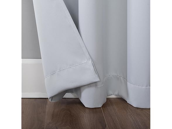 Sun Zero 40"x84" Easton Blackout Curtain