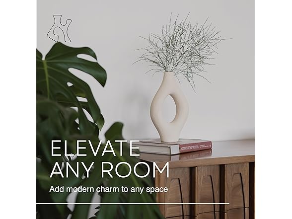 Maven Lane Villa Moda Emile Abstract Vase