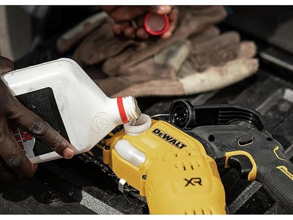 DEWALT DCCS623L1 Brushless Pruning Chainsaw Kit