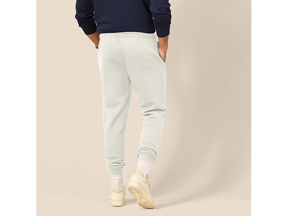 Amazon Essentials Men Relaxed Fleece Joggers