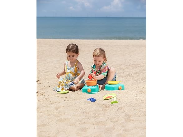 Hape Sandy Beach Cooking Play Set Toy