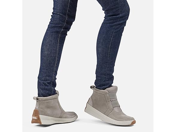 Sorel Women's Out 'N About Plus Mid Boot