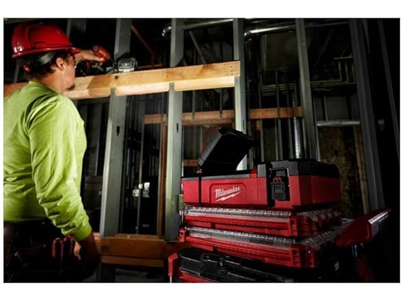 Milwaukee Electric - M12. PACKOUT. Flood Light W/USB Charging (Open Box)