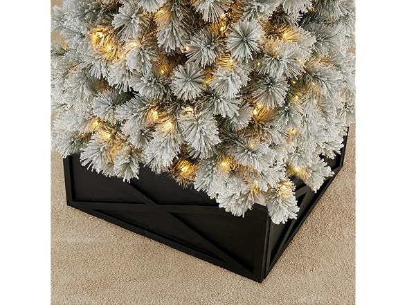 Glitzhome Christmas Tree Collar, 32" L Black Wooden