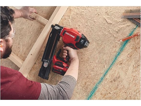 CRAFTSMAN CMCN621PLB  V20* Framing Nailer