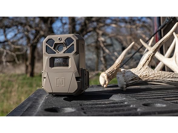 Moultrie Moultrie Edge 2 Pro Cellular Trail Camer (w/ Solar)