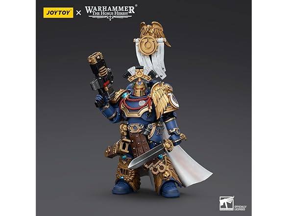 Ultramarines Legion Praetor Figure