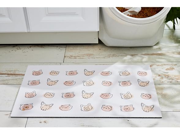 Pearhead Anti-Slip Pet Feeding Mat, Cushioned