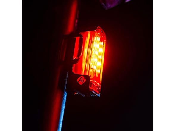LEZYNE Strip Drive Pro Ai Alert Light