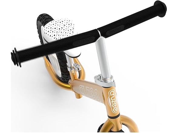 Cruzee Ultralite Balance Bike (Gold) - Gallery 4