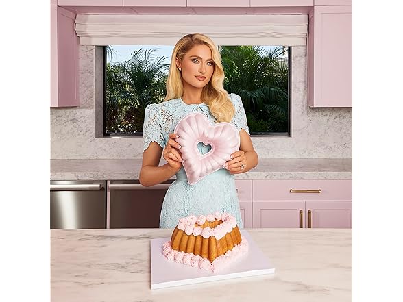 Paris Hilton Heart Shaped Fluted Cake Pan