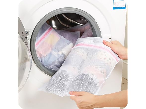 2 Mesh Laundry Bags for Delicate Garments