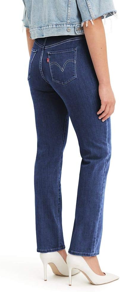 Levi's Women Classic Straight Jeans - Gallery 18