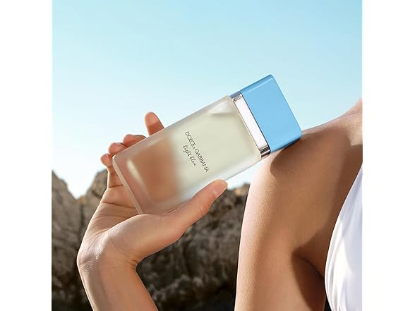 Light Blue/D&G EDT Spray 6.7 Oz (200 ML) (W)