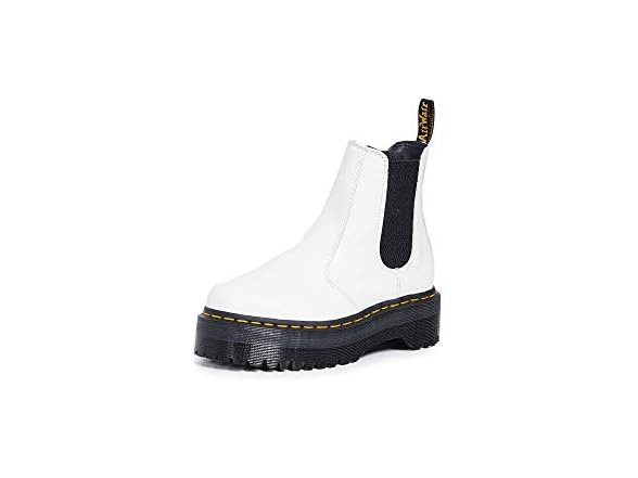 Dr. Martens 3040 Chelsea Boot 9 Men/10 Women (Open Box)