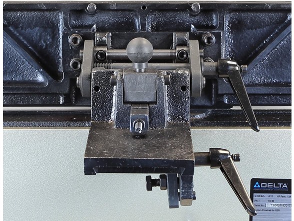 Delta 37-071 12 Amp 6in Benchtop Joiner, 2 Blades