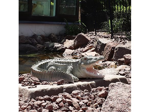 Sunnydaze Chloe The Crabby Crocodile Statue Patio