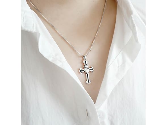 SUGARKITTEN Claddagh Cross Pendant